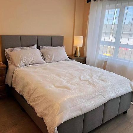 Brand New Luxury 2-Bedroom Townhouse. Duncan Ngoại thất bức ảnh