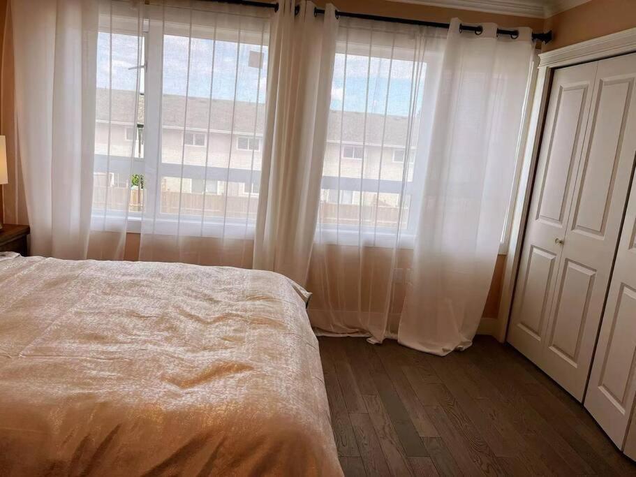 Brand New Luxury 2-Bedroom Townhouse. Duncan Ngoại thất bức ảnh