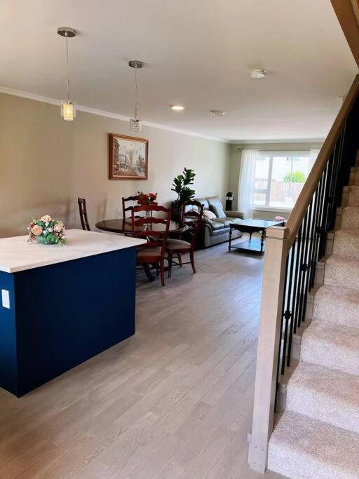 Brand New Luxury 2-Bedroom Townhouse. Duncan Ngoại thất bức ảnh